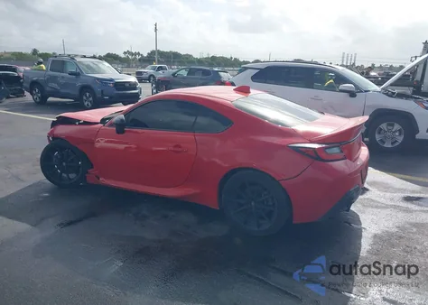 2023 Toyota Gr86 Premium z USA, uszkodzony, nr VIN JF1ZNBE16P9751363